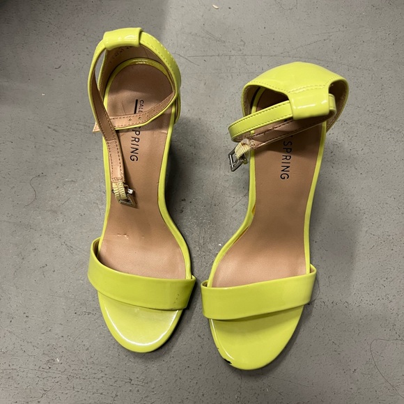 Yellow Stiletto Call It Spring Heels. US Women’s Size 7. - Picture 2 of 4